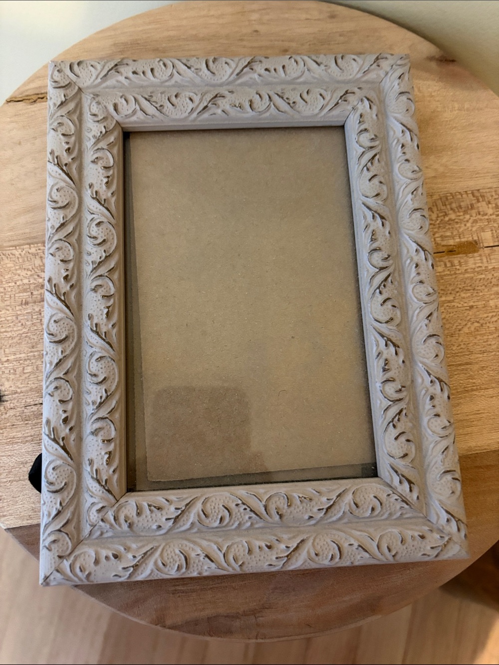 Ornate Carved Photo Frame - Cream